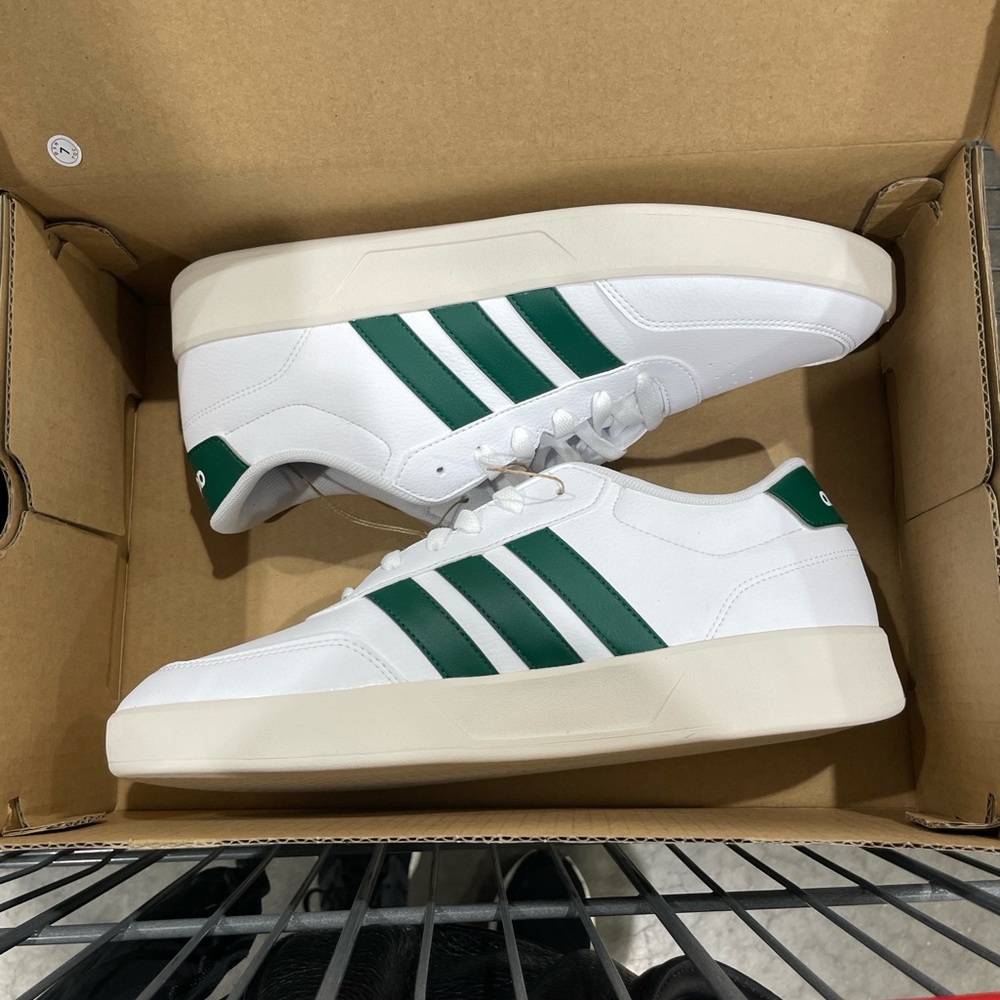 NIB Adidas Breaknet 3.0 Sneakers, Size 11